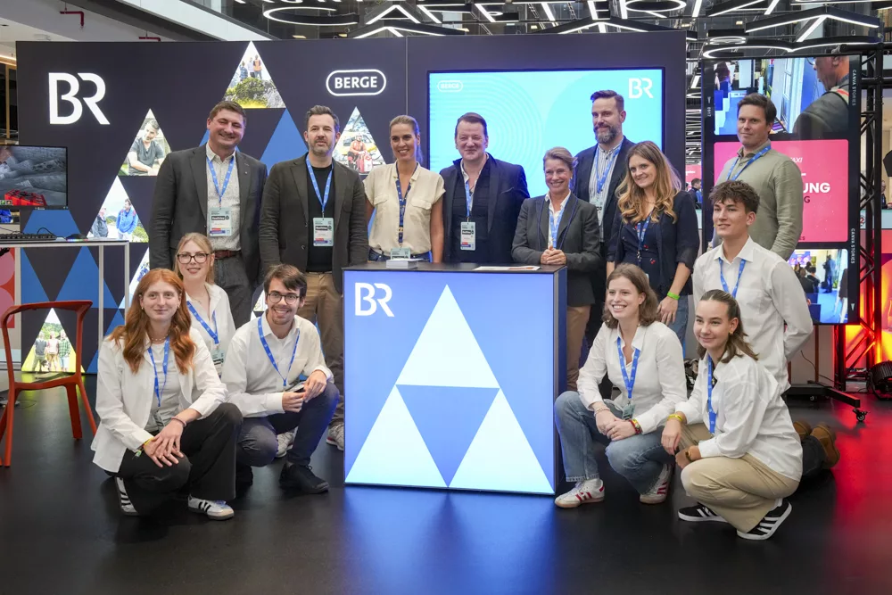 team-teilnehmer-beim-br-stand-muenchen